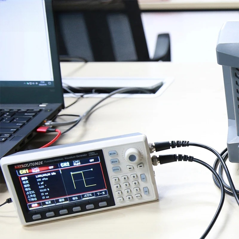Fonksiyon Sinyal Jeneratörü UT - Function Arbitrary Waveform Generator incelemesi ve fiyatı
